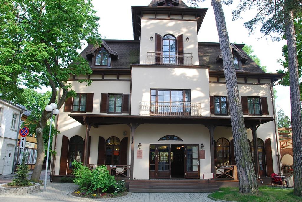 Villa Jūrkalne Exteriör bild